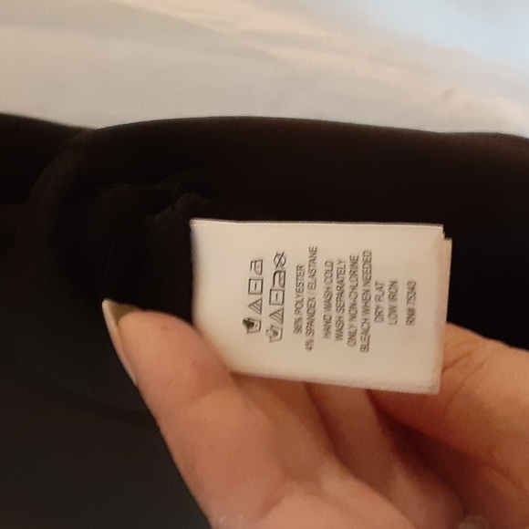 Like New Tahari Black Dress Size M - Picture 7 of 7